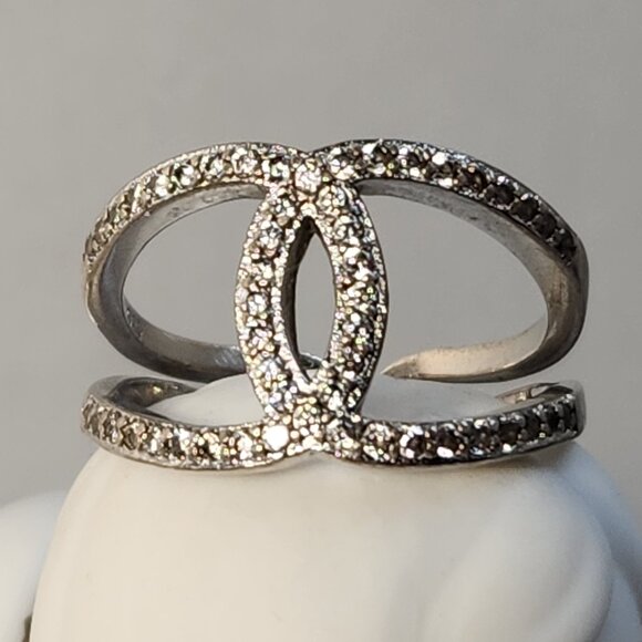 Vid Clip Sparkling! 925 Interlocking Criss Cross Pave Ring Size 7.5-8 - Picture 3 of 13